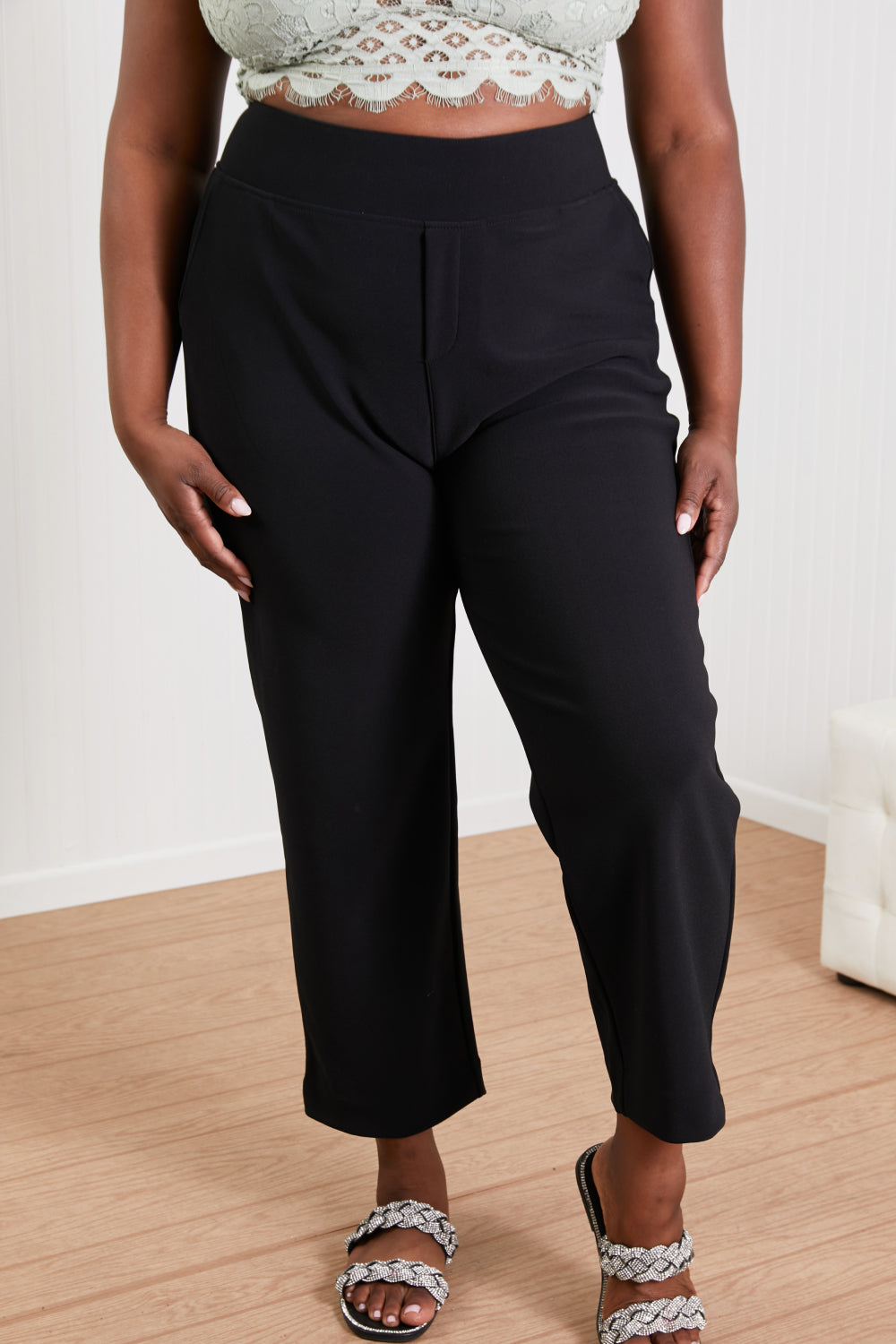 Always Classy Cropped Pants in Black